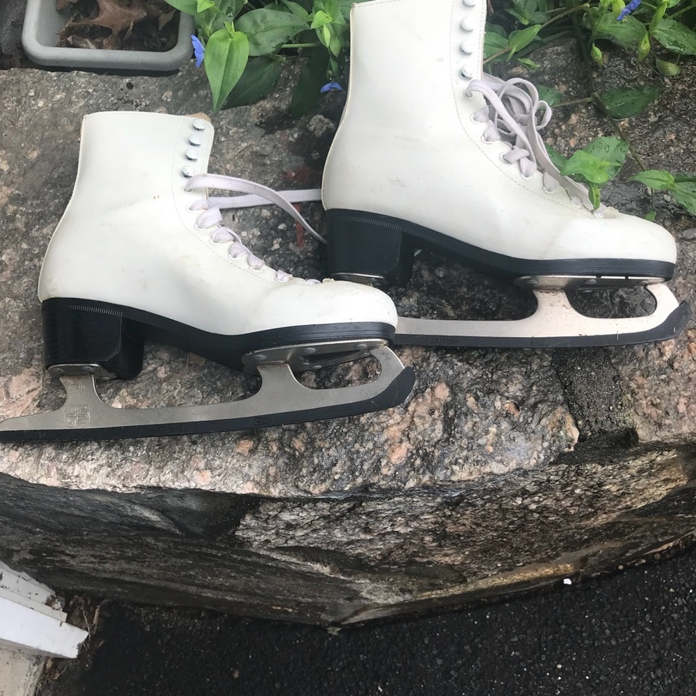 Ice skates